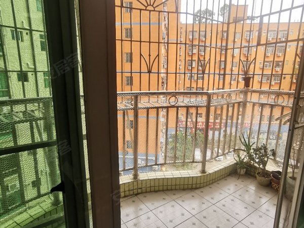 深圳布吉南岭荔枝花园丹竹头地铁站荔枝花园精装三房光线好合适住家