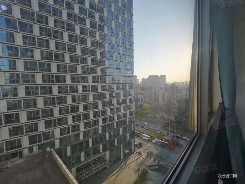 南昌房产网>南昌二手房>红谷滩二手房>丰和北大道二手房>绿地外滩公馆