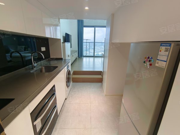 广州黄埔鱼珠保利鱼珠港(商住楼)保利鱼珠港(商住楼) 三溪地铁口 单身