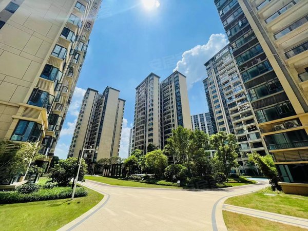 广州番禺大石碧桂园藏珑府住宅小区 阳光两房 碧桂园藏珑府 大石 家私