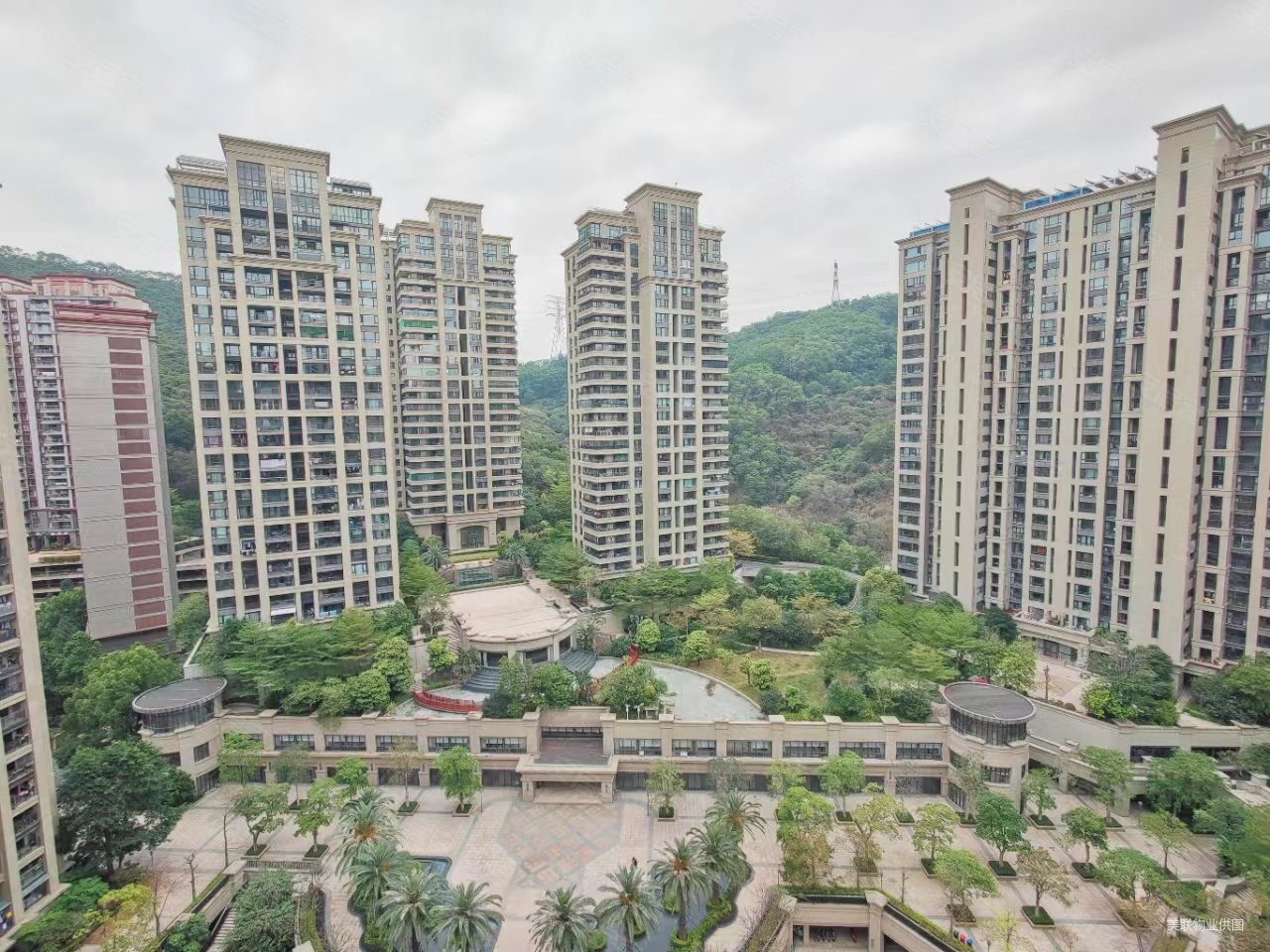 山语清晖花园4室2厅3卫177.31㎡南北1489万