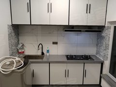盘锦盘山府前大街清华电梯11跃12精装修出售,2室一厅一厨一卫,家具家电齐全出租房源真实图片