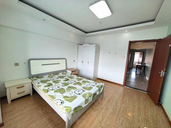 苏州吴中木渎东门町东门町楼上一房 可做两房 南北通透 出门地铁 停车