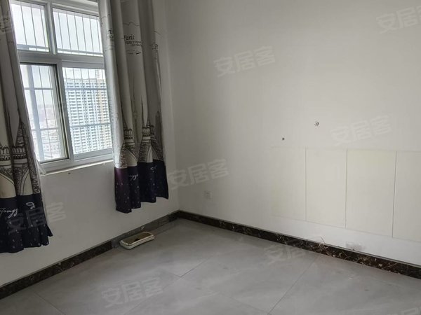 莘县莘亭街道莘亭天乐尚都尚都三室两厅一卫家具家电齐全拎包入住月租1350,出租房源真实图片