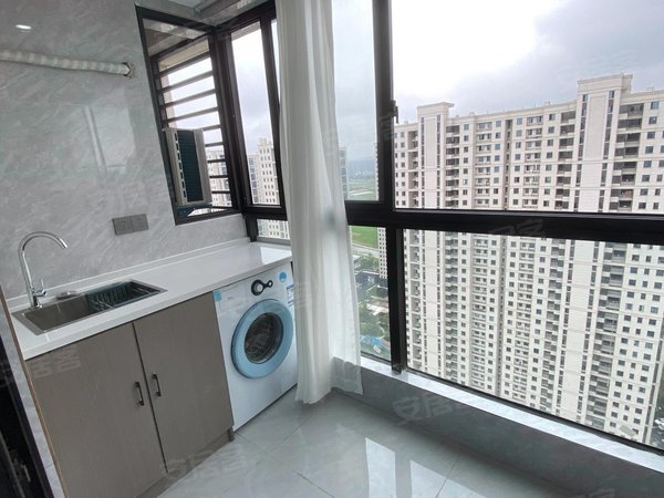 深圳南山南头名仕春天(毕业季)南山 名仕春天 电梯公寓 大单间 限时