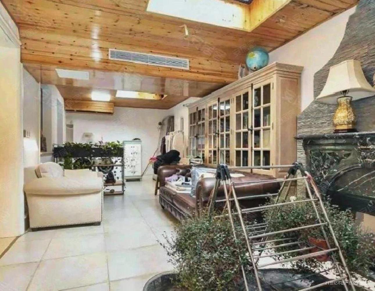 一栋洋房4室2厅3卫175㎡南北800万