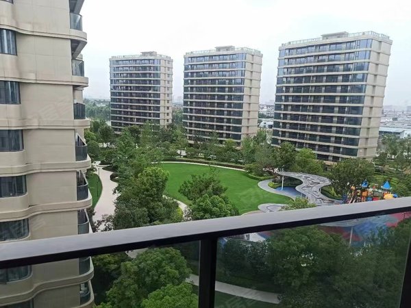 绍兴越城市区环内金昌白鹭凤林白鹭凤林115方三室简装包物业车位出租