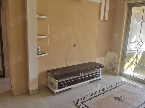 包头昆都仑恰特团17号街坊蔬菜楼精装修二楼出租恰特西团17街坊二楼70平全家具家电淋浴出租房源真实图片