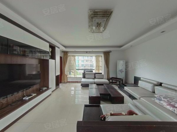 珠海香洲新香洲富华广场(三期)富华广场(三期) 4室2厅2卫  电梯房 153