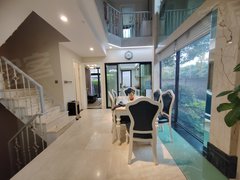 上海松江洞泾上坤旭辉墅(别墅) 中央空调地暖 双车位 人车分流出租房源真实图片