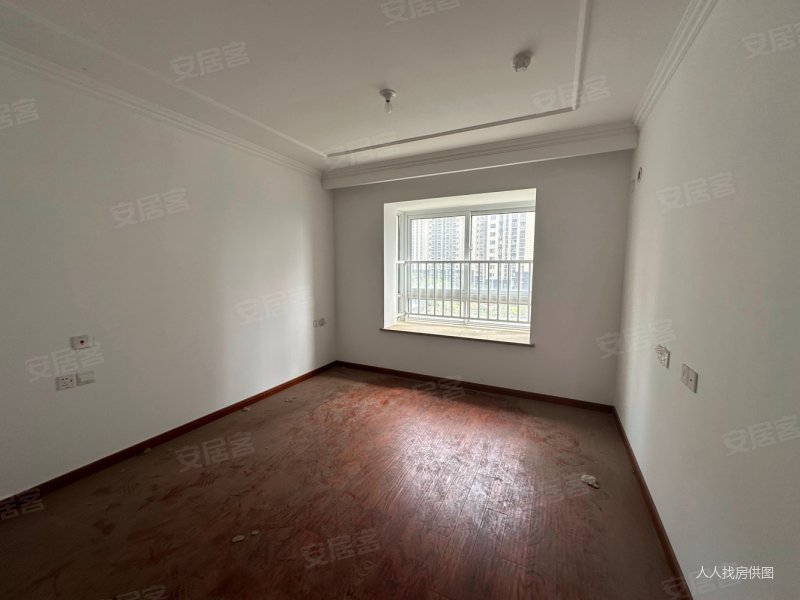 荣盛城三期近地铁口南北通透随时看房