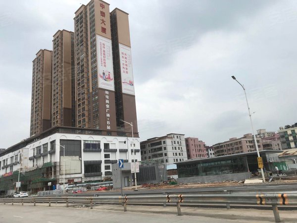 【多图】中泰大厦,公明租房,光明商圈大仟里天虹中间地铁口中泰大厦靓