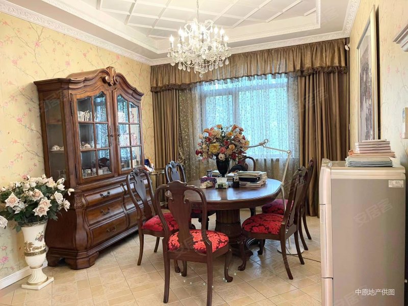 万城华府万柳书院一层复式3车位1储三面采光