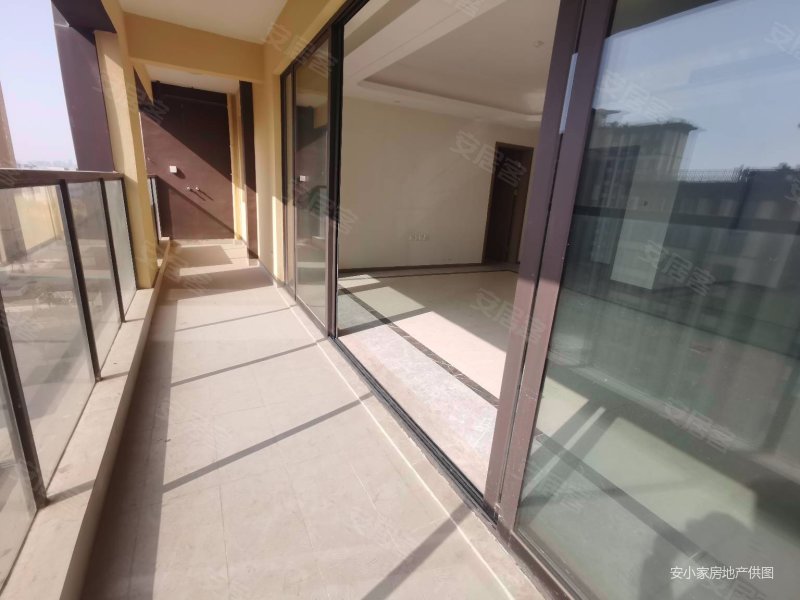 奥山府~ 次新房  业主非常急卖  只等有缘人