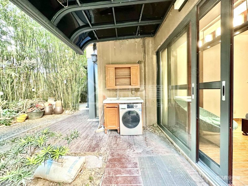 鸿坤山海墅6292平173万2室2厅1卫