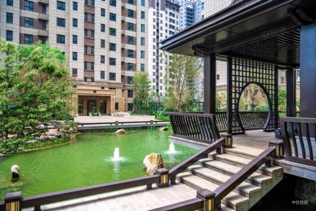 荣盛东第华府~全明格局~交通便利~低楼层~新装3居室~南北通