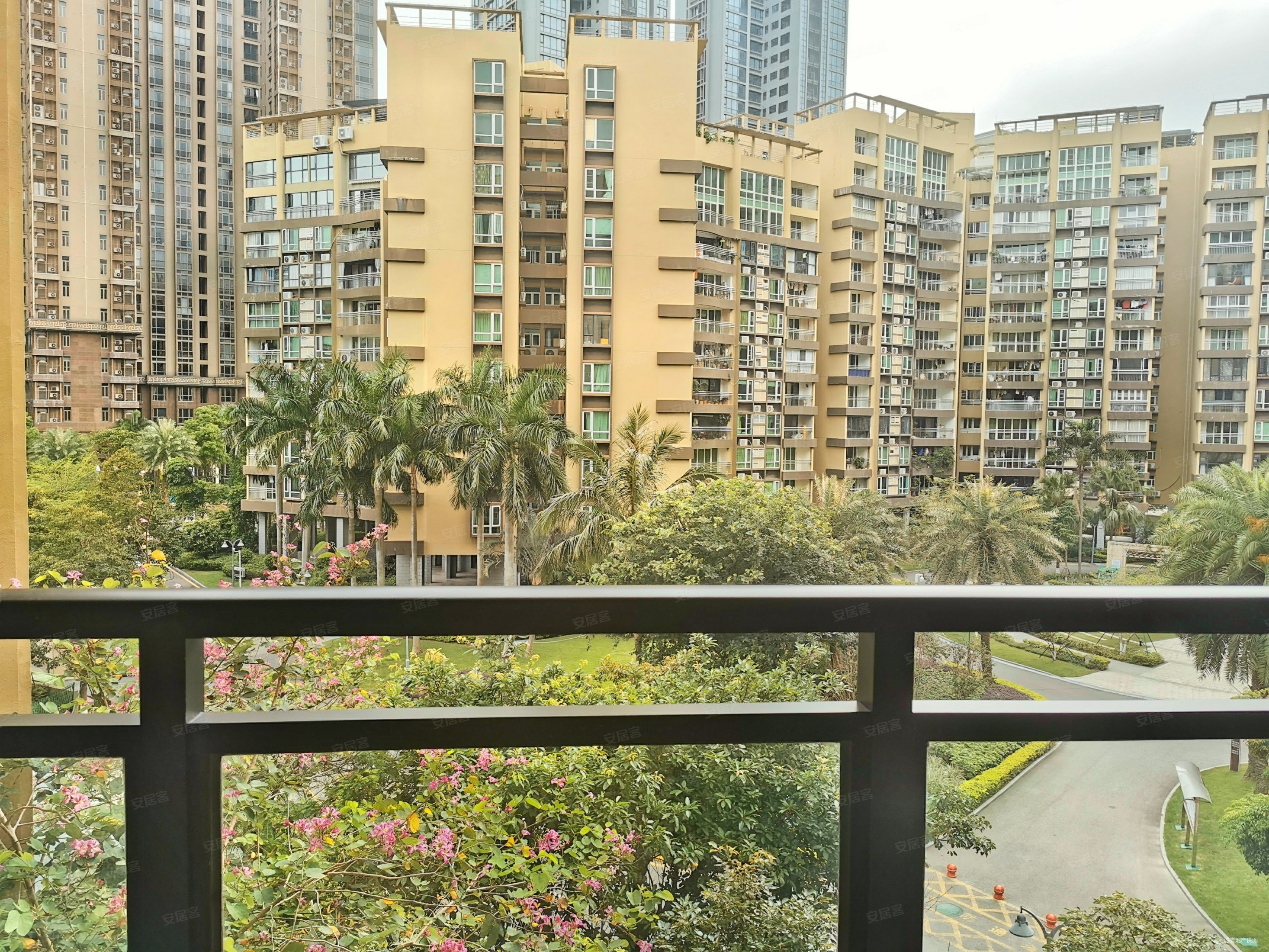 吉大万科海愉半岛花园全新二期精装电梯3房