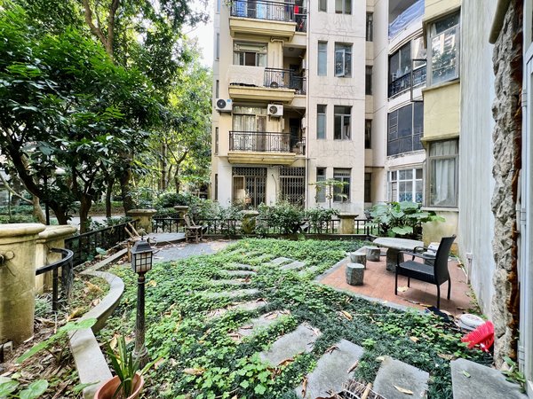 【多图】翡翠绿洲森林半岛,广园东租房,翡翠一楼带花园户型 可做商业