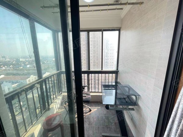 上海浦东三林依水园(一期)地铁8号线芦恒路依水园两室一厅小区好停车