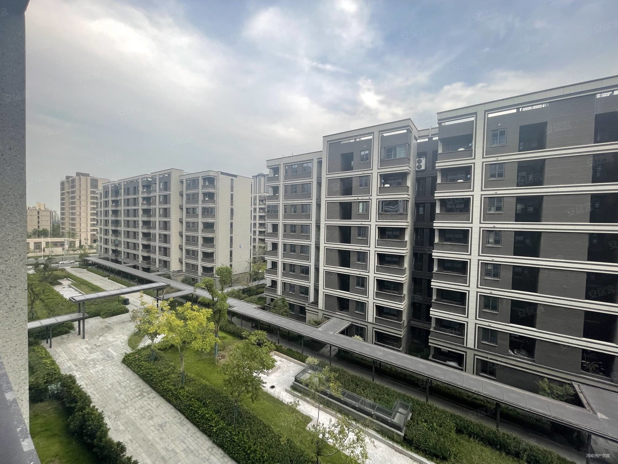 融创杭州湾壹号澜璟园电梯房双卫生间楼层好次新房