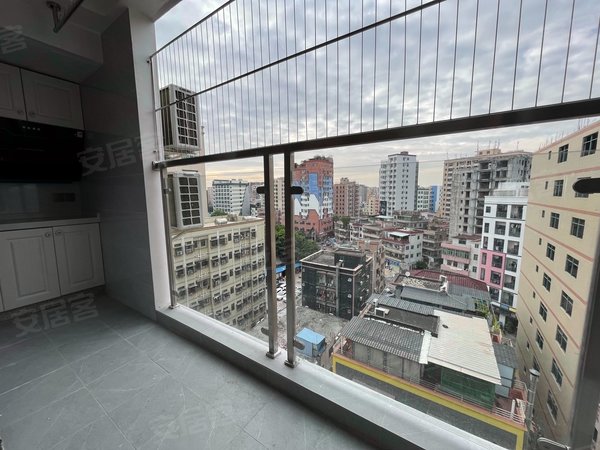 深圳宝安坪洲轻铁东小区坪洲大两房年底特惠价,合租,居家空间也足够