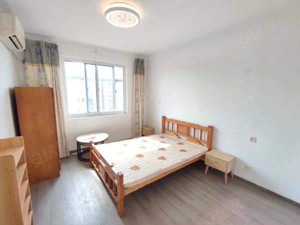 上海闵行吴泾永德宝邸北区15号线地铁口!