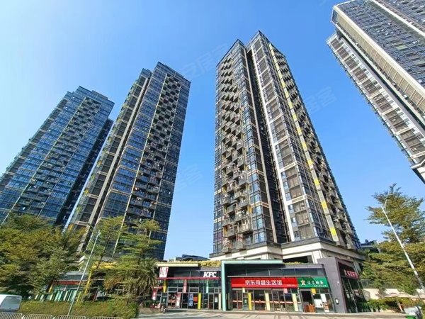 深圳龙华观澜珑门九龙山体育公园,华为基地旁边,4房精装修 业主标配.