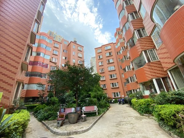 昆明五华莲花片区苏苑小区五华区双地铁口学校环绕 昆工理工大学旁 大