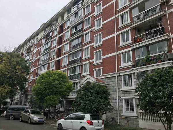 上海松江九亭三盛颐景园(公寓住宅)三盛,南北通透,交通便利,环境优雅