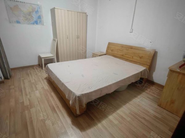 生活交通便利,家具家电齐全,电梯房,精装修出租房源真实图片