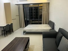 肇庆端州东湖港湾汇广场，市一院旁全新大阳台，家私配套齐全，包物业包埋网络出租房源真实图片