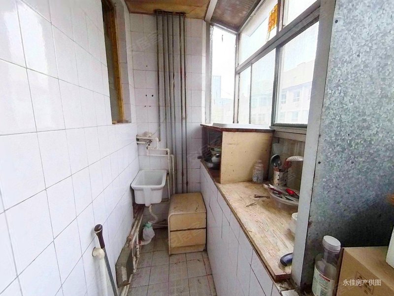 育红胡同5号院2室1厅1卫57.43㎡南北125万
