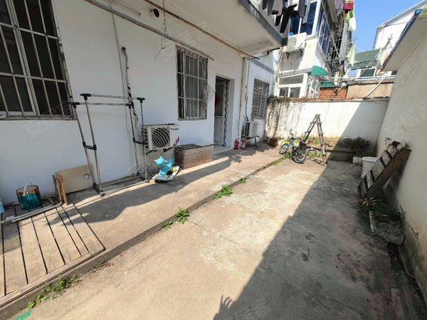 【多图】南园新村(太仓),城厢租房,南洋附近底楼带院子,停车免费,有