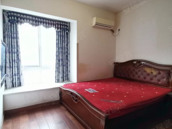 重庆南岸弹子石盛景龙庭南岸区 盛景龙庭 二房 1350元月出租房源真实