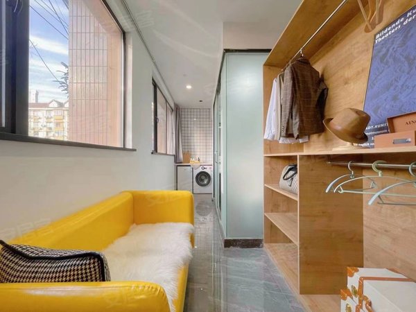 江南摩尔,精装小公寓,设施齐全,押一付一,拎包入住!出租房源真实图片