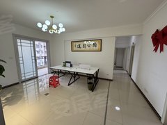 恩施恩施市后山湾航空路 阳光国际 国贸大厦精装四室 两室两卫 一阳台出租房源真实图片