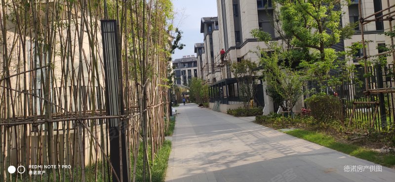 水月源岸花园 商品住宅 双卫格局 次新小区 南北通透