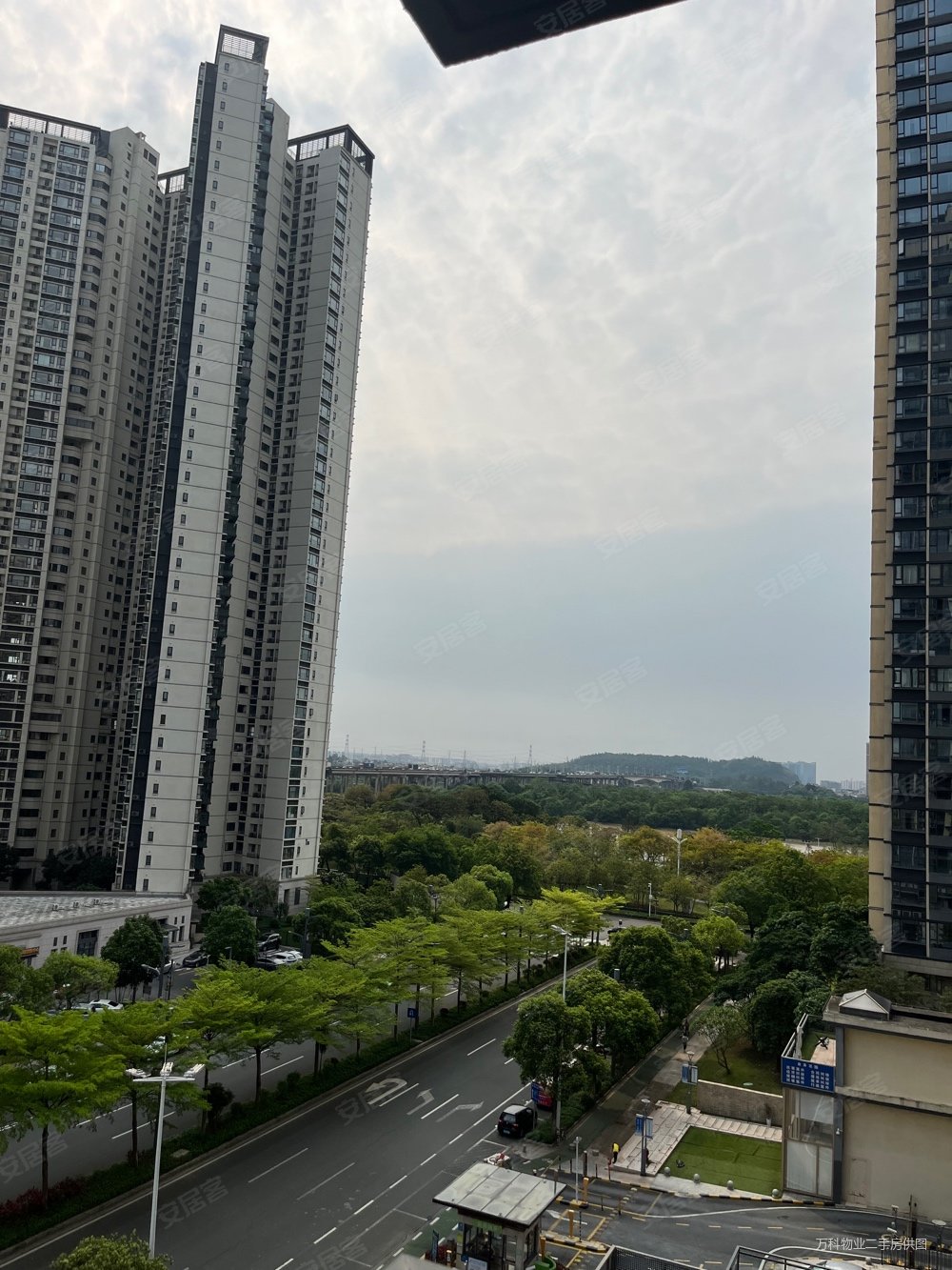 万科金域滨江一期