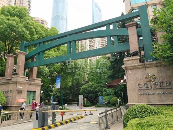 上海浦东陆家嘴仁恒滨江园(一二期)电梯房,小区中心位置,采光充足,近