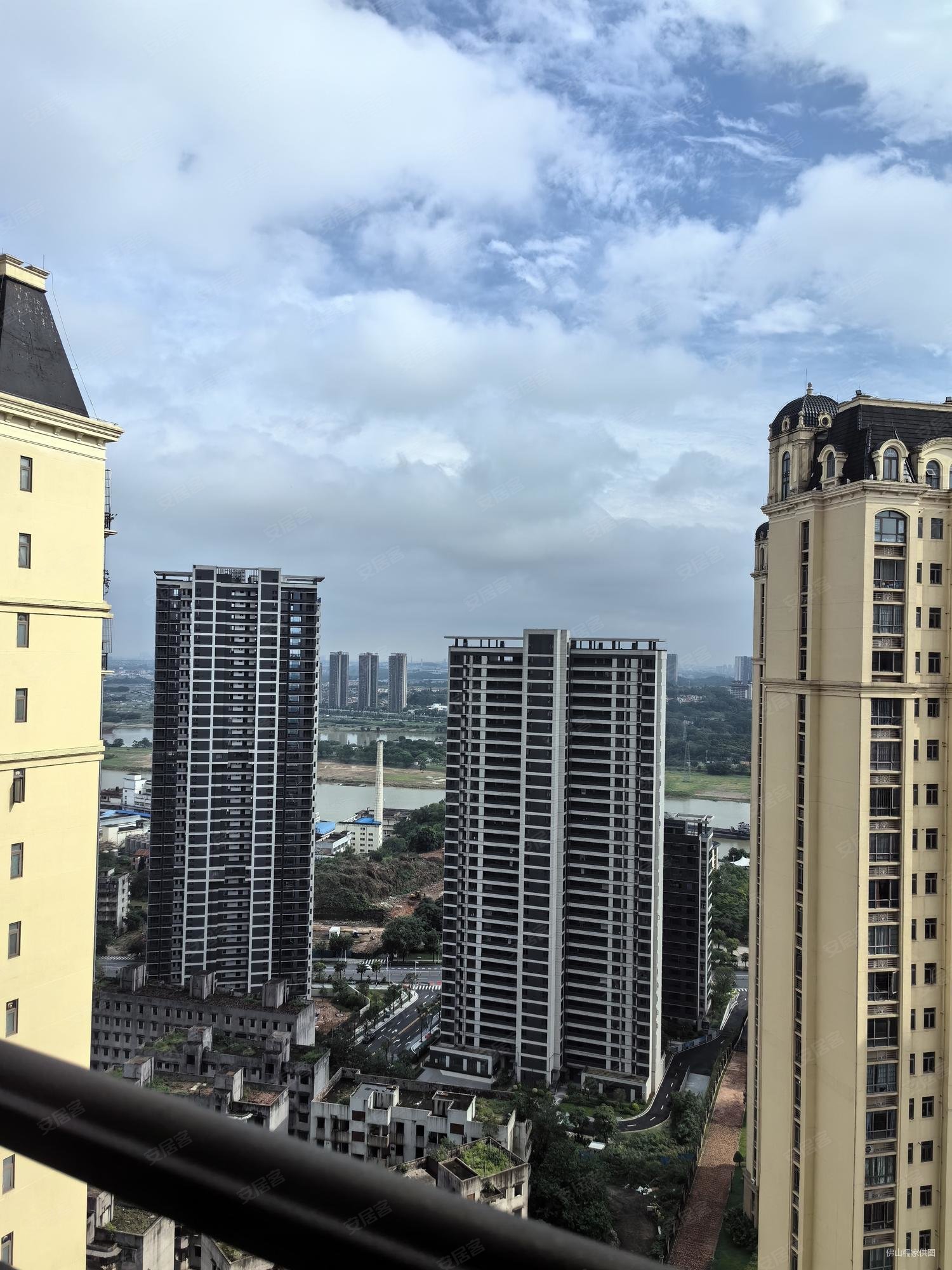 北大资源博雅滨江 出行方便 次新房 商品房 近地铁 电梯房