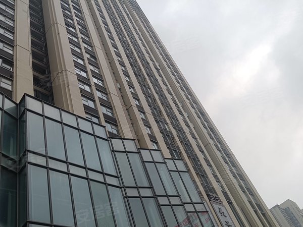 洛阳西工王府井富雅东方地铁中心医院二院对面 富雅东方 精装一室