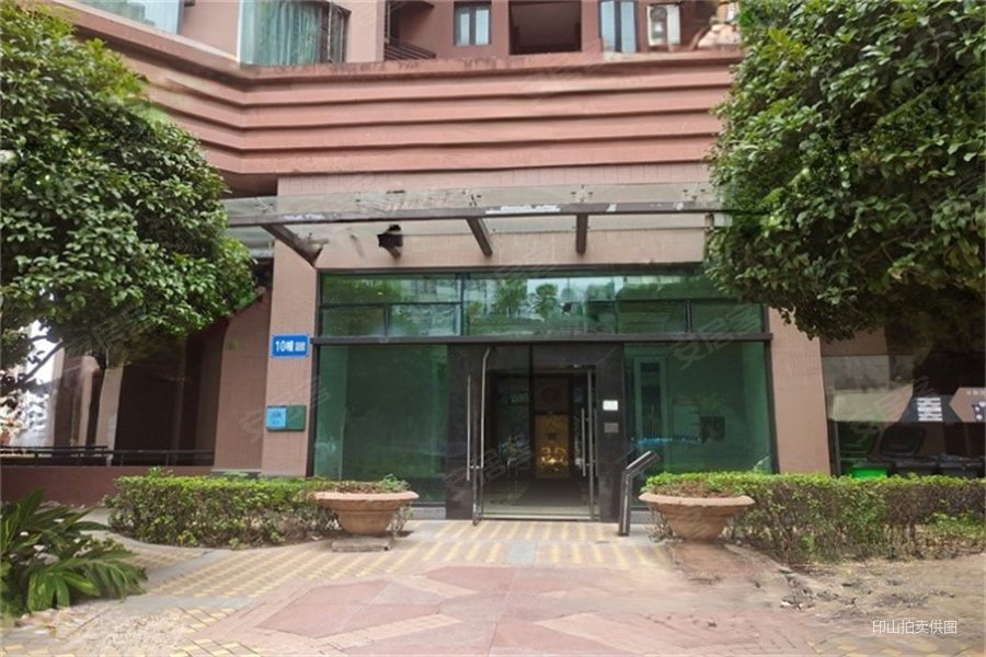 30法拍 222w入手南滨路双轻轨大平层 观江 采光好,珊瑚水岸(一期)二手