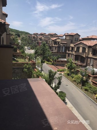 胶州少海璞玉岛 独栋大别墅 送大院 送大露台