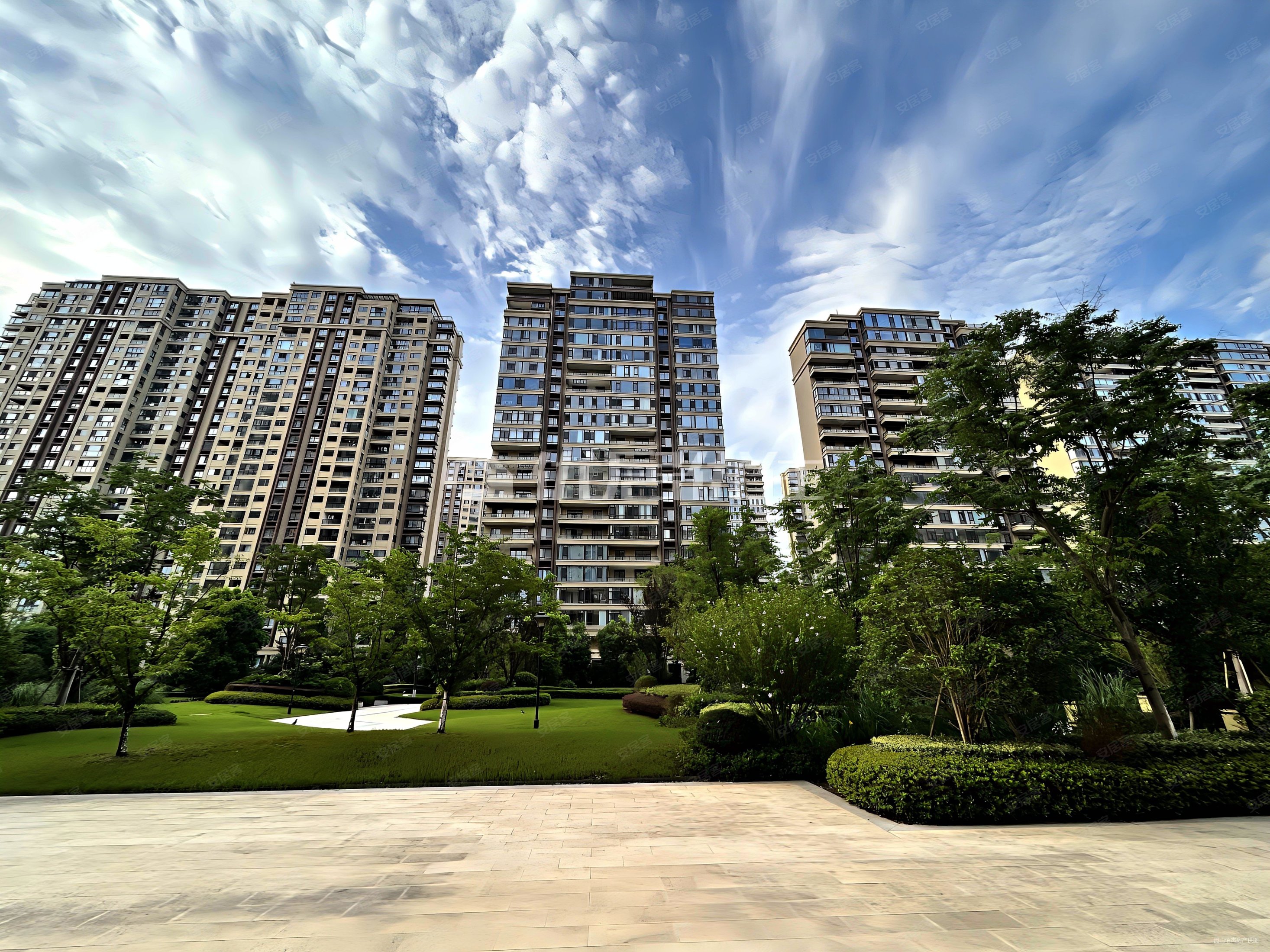 3居室南北通透兰亭御园400万元107平