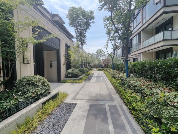 上海闵行马桥玖玺(别墅)马桥玖玺(别墅) 3室精装上叠 可长签 看房随时