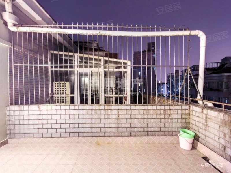 徐汇龙华会汇龙花苑二期顶复带大露台精装智能拎包即住 看房方便