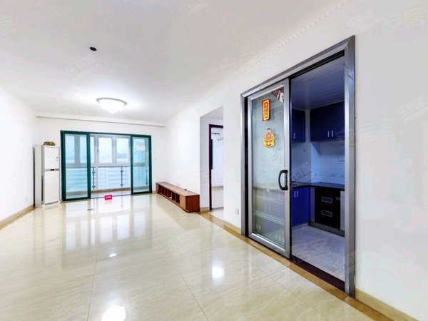 深圳福田莲花北莲丰雅苑地铁口,精装大3房,空房出租,大阳台出租房源