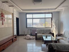 邹平邹平城区山南黛溪小学 中医院附近,多层三楼小区停车方便有空调900月出租房源真实图片