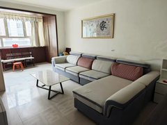 喀什喀什市喀什城区冷库市场附近 城市花园小区2楼 简装 出租 拎包入住出租房源真实图片