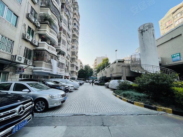 深圳福田新洲绿景花园(一期)绿景花园.楼下地铁.精装全齐五房.